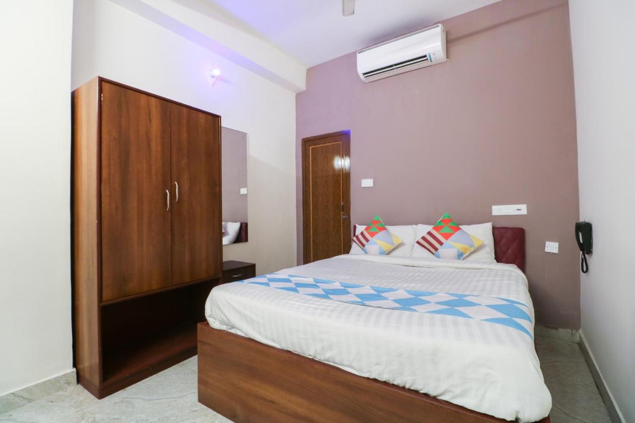 Hotel O Adri Hotels Near Dum Dum Metro Station Екстериор снимка