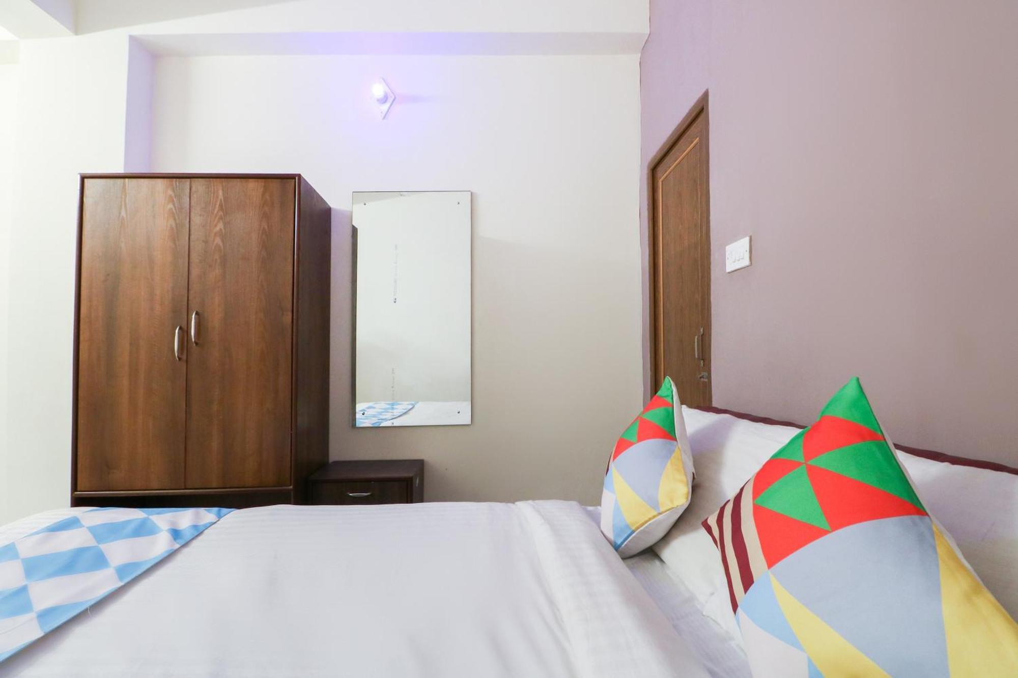 Hotel O Adri Hotels Near Dum Dum Metro Station Екстериор снимка