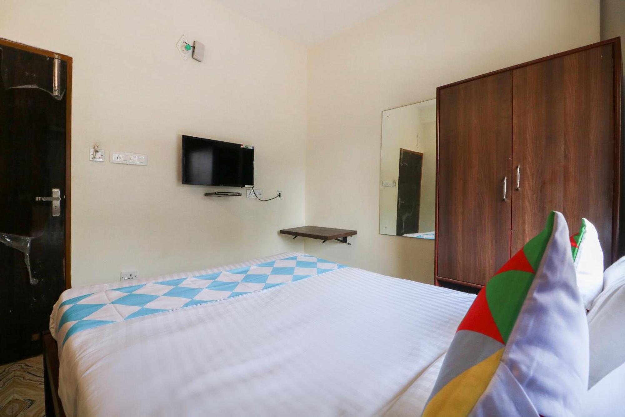 Hotel O Adri Hotels Near Dum Dum Metro Station Екстериор снимка